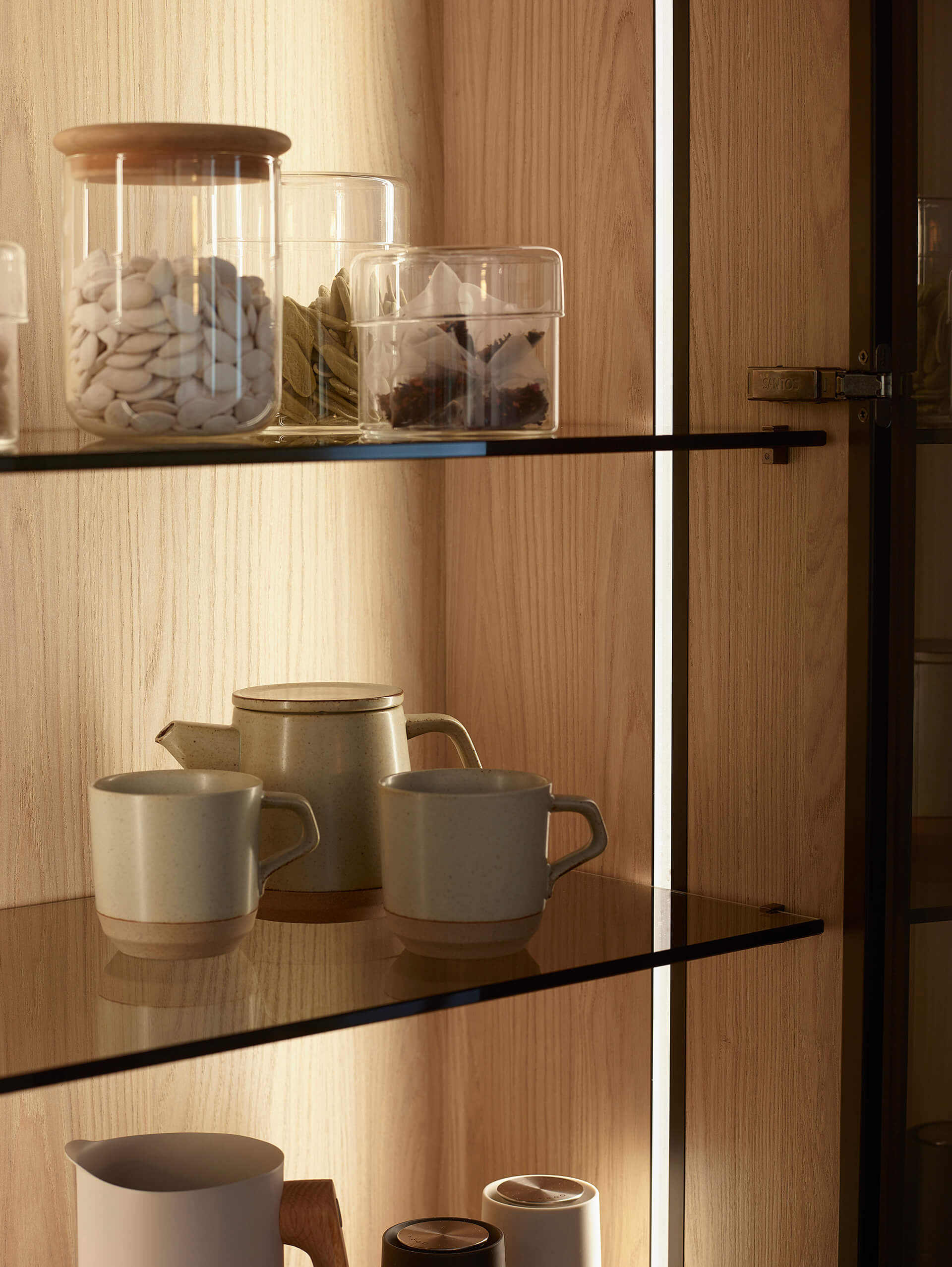 estanteria-cocina-iluminada-3 estanteria-cocina-iluminada-3
